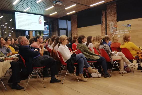 Durante la conferencia de Begoña Ibarrola en Fundación Botín (Madrid)